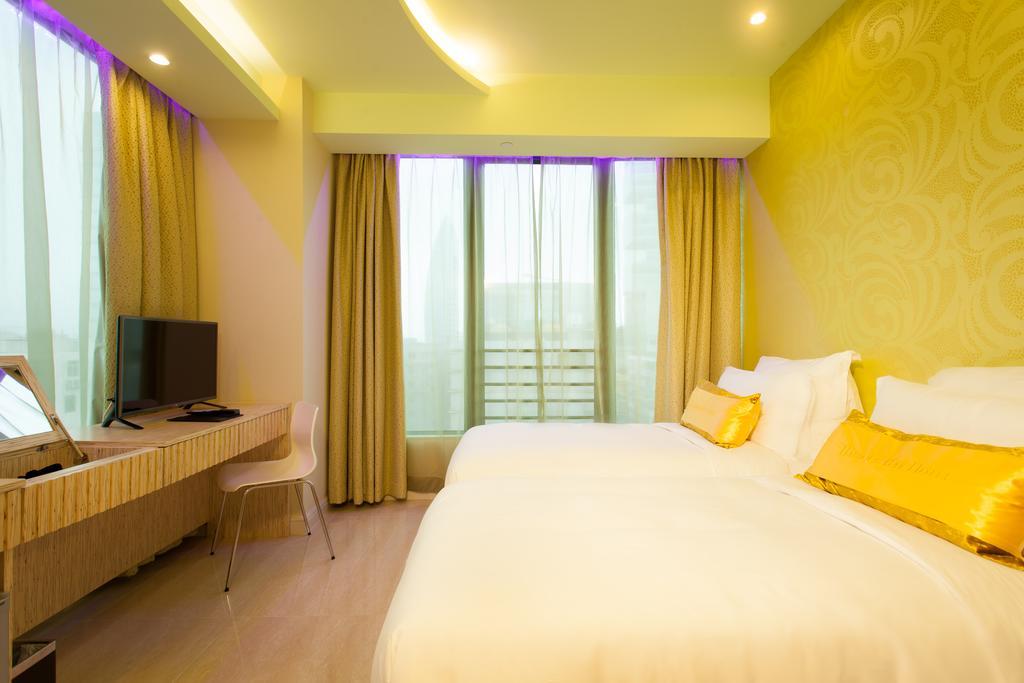 Harbour Bay Hotel Hong Kong Exterior foto